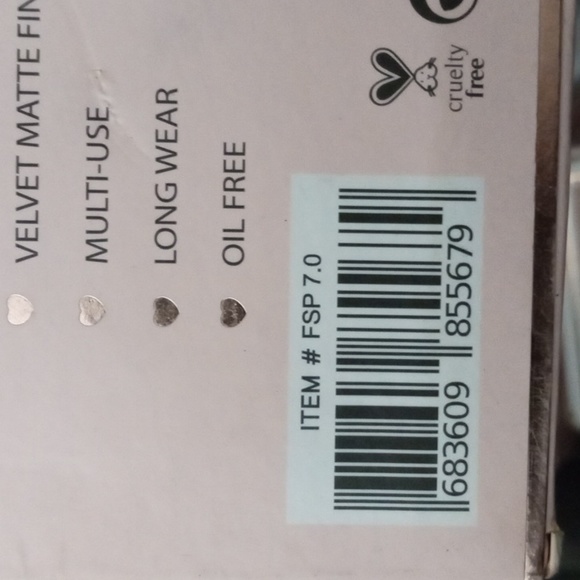 Makeup - Picture 5 of 5